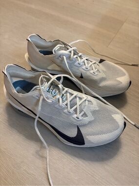 Nike Vapor Fly 4 Running Sneakers
